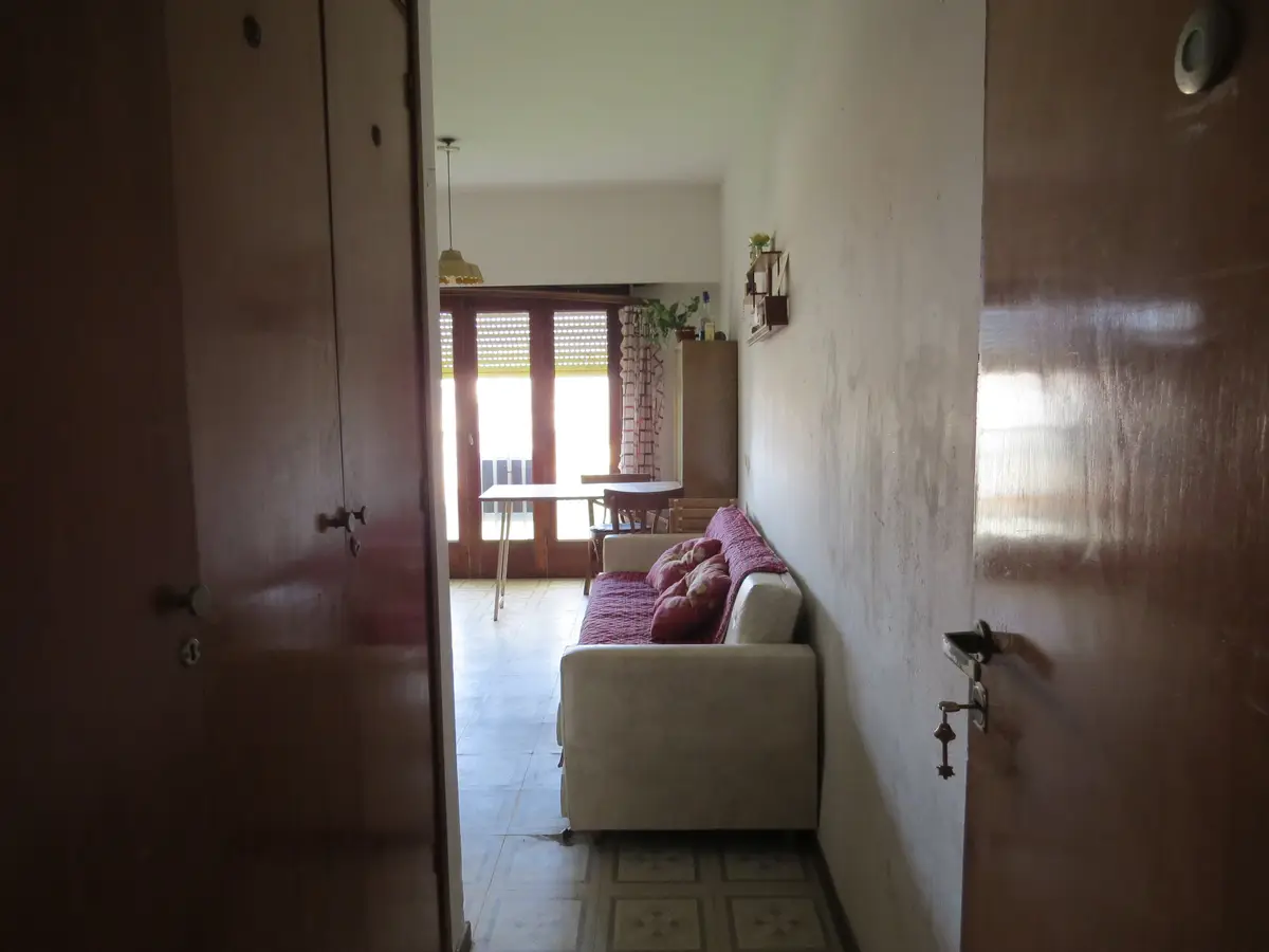 Monoambiente con Vista a la Peatonal y Cercanía al Mar – Calle 1 N°1653, UF 25, Las Toninas - Imagen 3