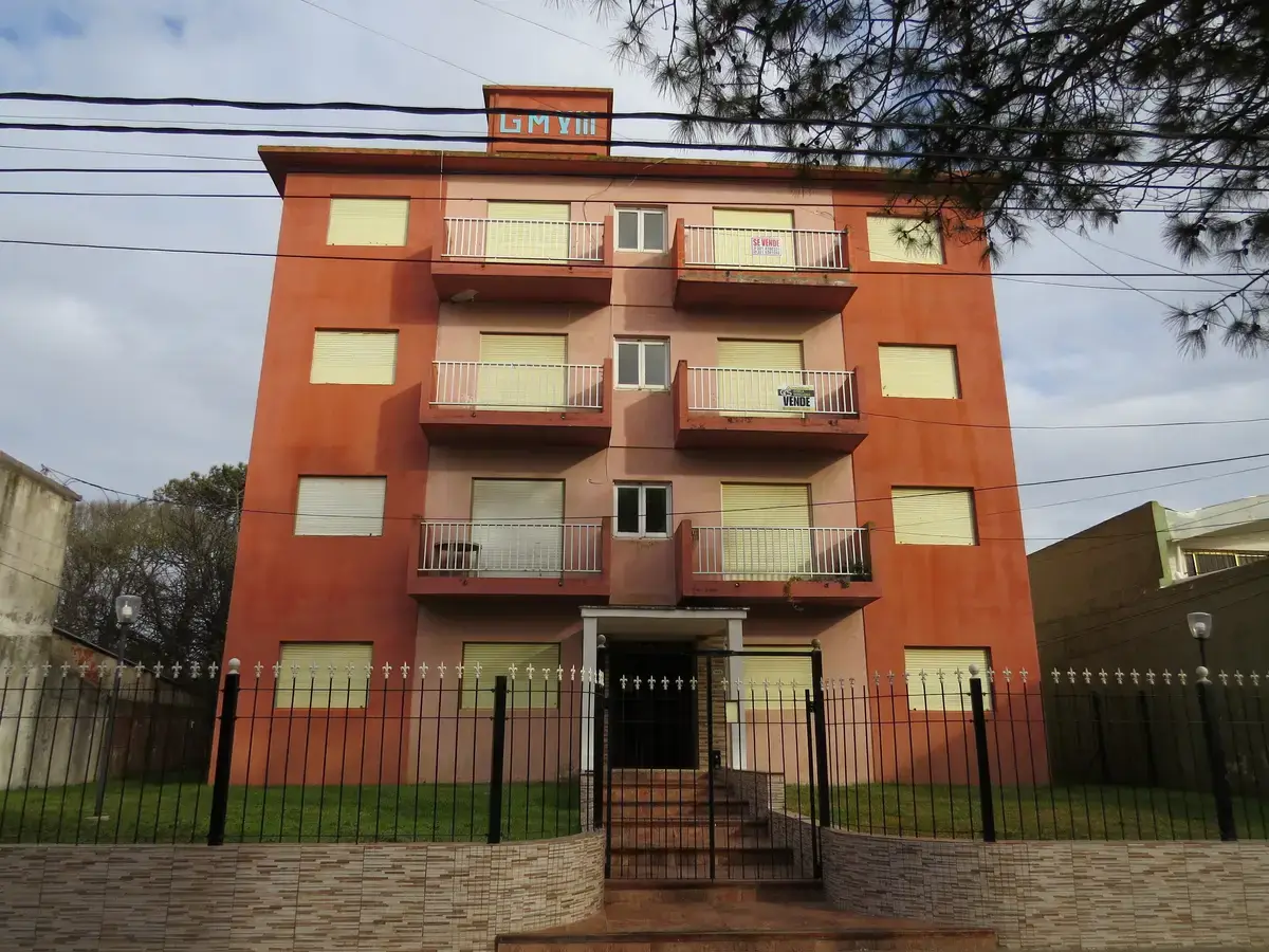 Departamento 2 Ambientes sobre Avenida Comercial – Calle 1 N°1653, 2° Piso UF 30, Las Toninas