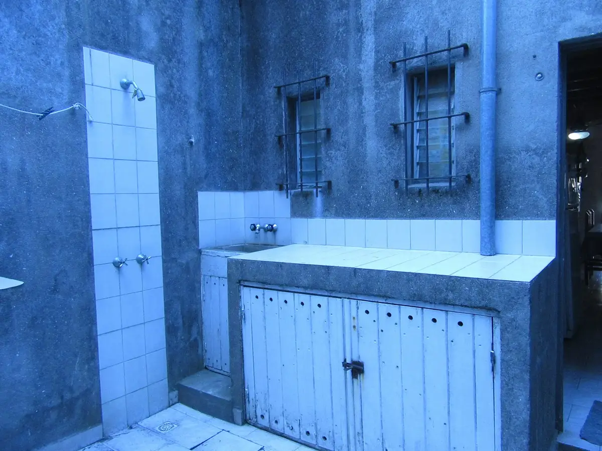 Dúplex sobre avenida comercial – Zona Centro, Las Toninas - Imagen 1