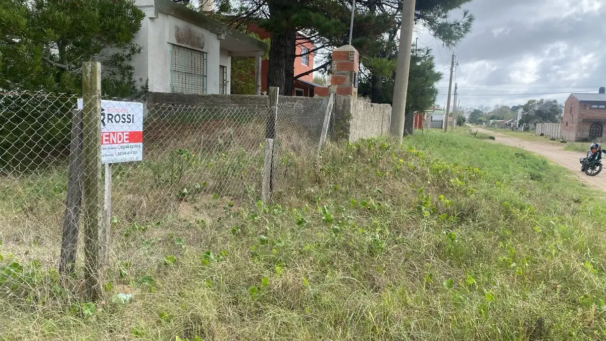 ¡Lote amplio en excelente zona! – Calle 11 e/ 22 y 24, Las Toninas - Imagen 2