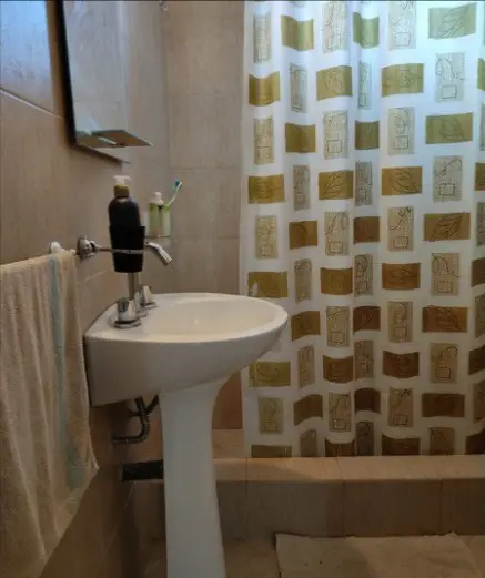 Amplio Chalet con Parque – Calle 13 N° 1779, Las Toninas - Imagen 9