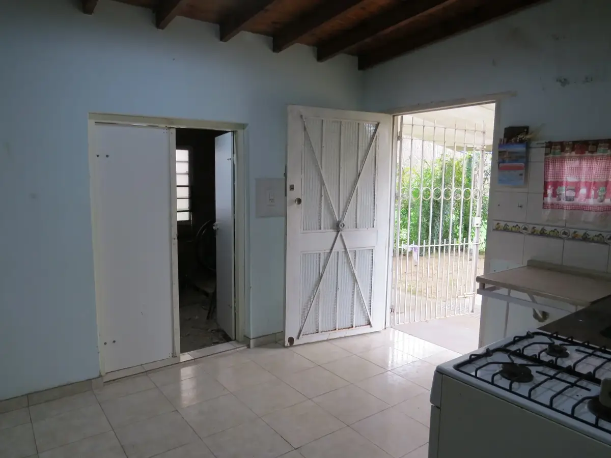 Casa con Gran Patio – Calle 23 N° 837, Las Toninas - Imagen 7