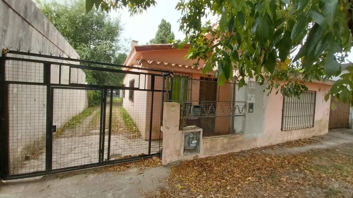 Casa en Venta – Calle 11 N° 256 e/ 29 y 30, Santa Teresita