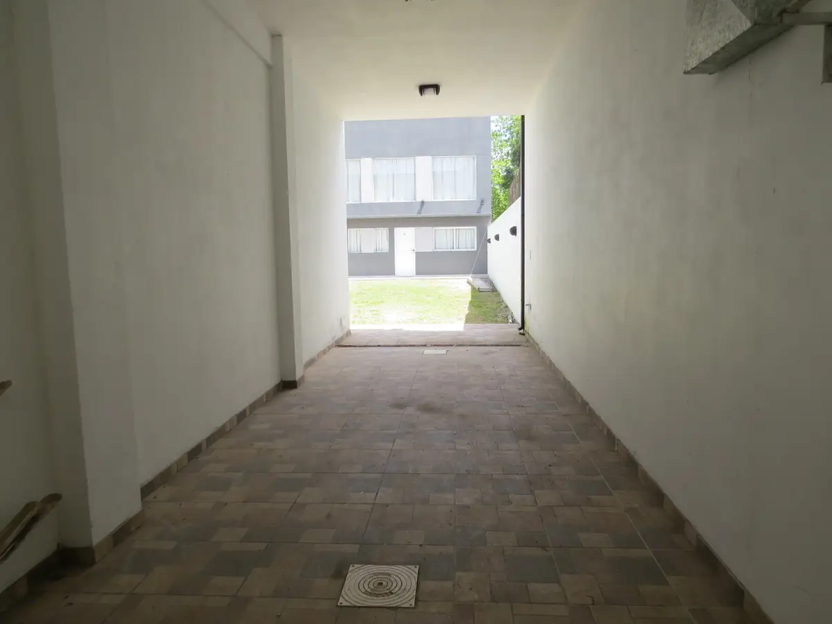 🏡 Departamento con patio – Av. 7 N°2079 UF4, Las Toninas