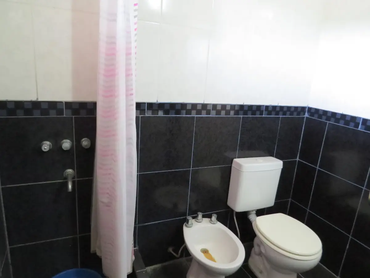 🏡 Dúplex amplio con parrilla y patio – Calle 38 N°420 dto4, Las Toninas - Imagen 10