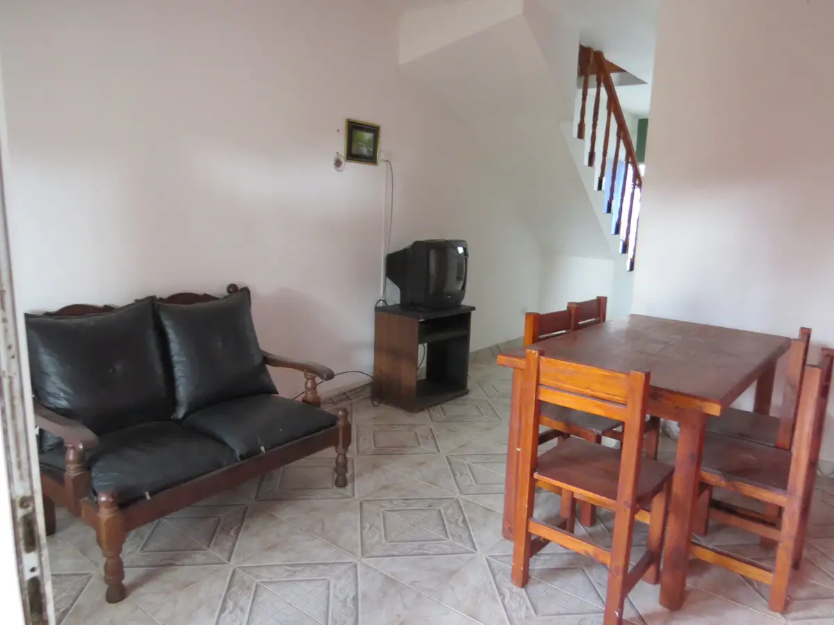 🏡 Dúplex con patio y parrilla – Calle 9 N°2123, Las Toninas - Imagen 2