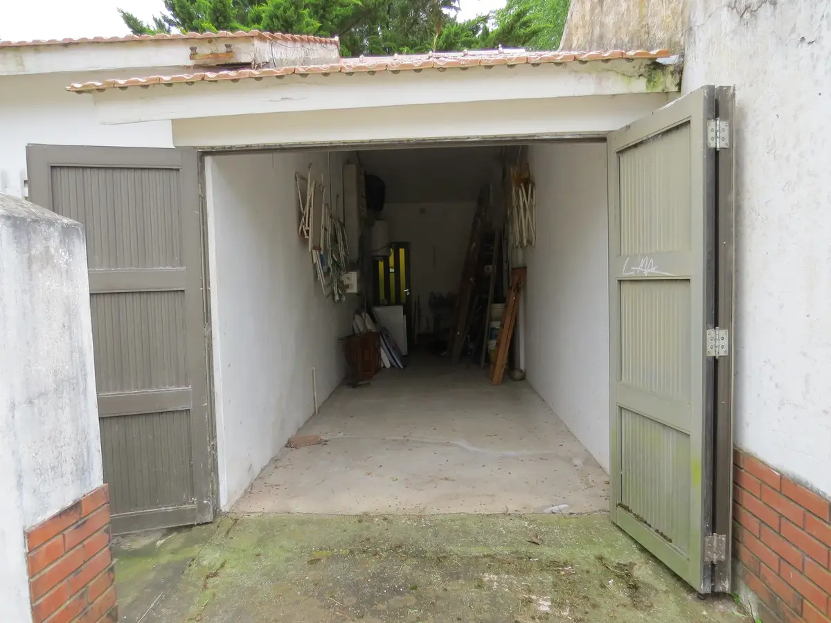 ¡Amplia casa con doble patio y excelente ubicación! – Calle 10 N°395, esquina 7, Las Toninas - Imagen 9