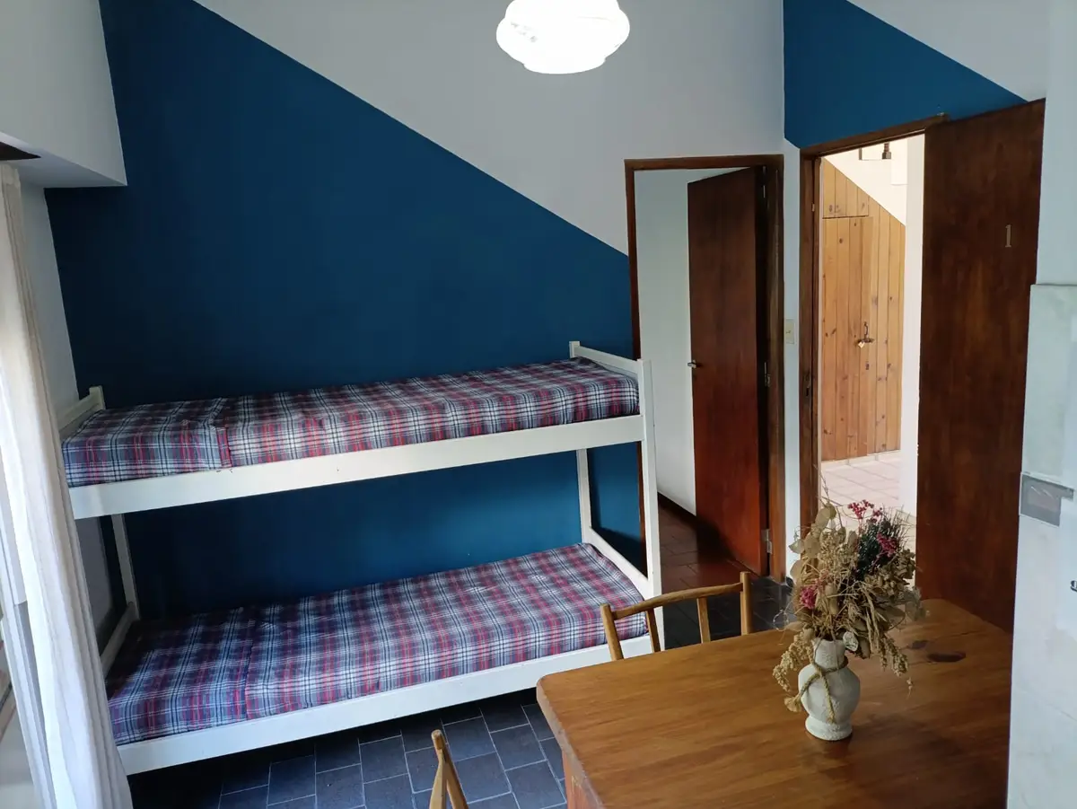 Departamento con patio, parrilla y garaje - Costanera N°1867 - Imagen 4