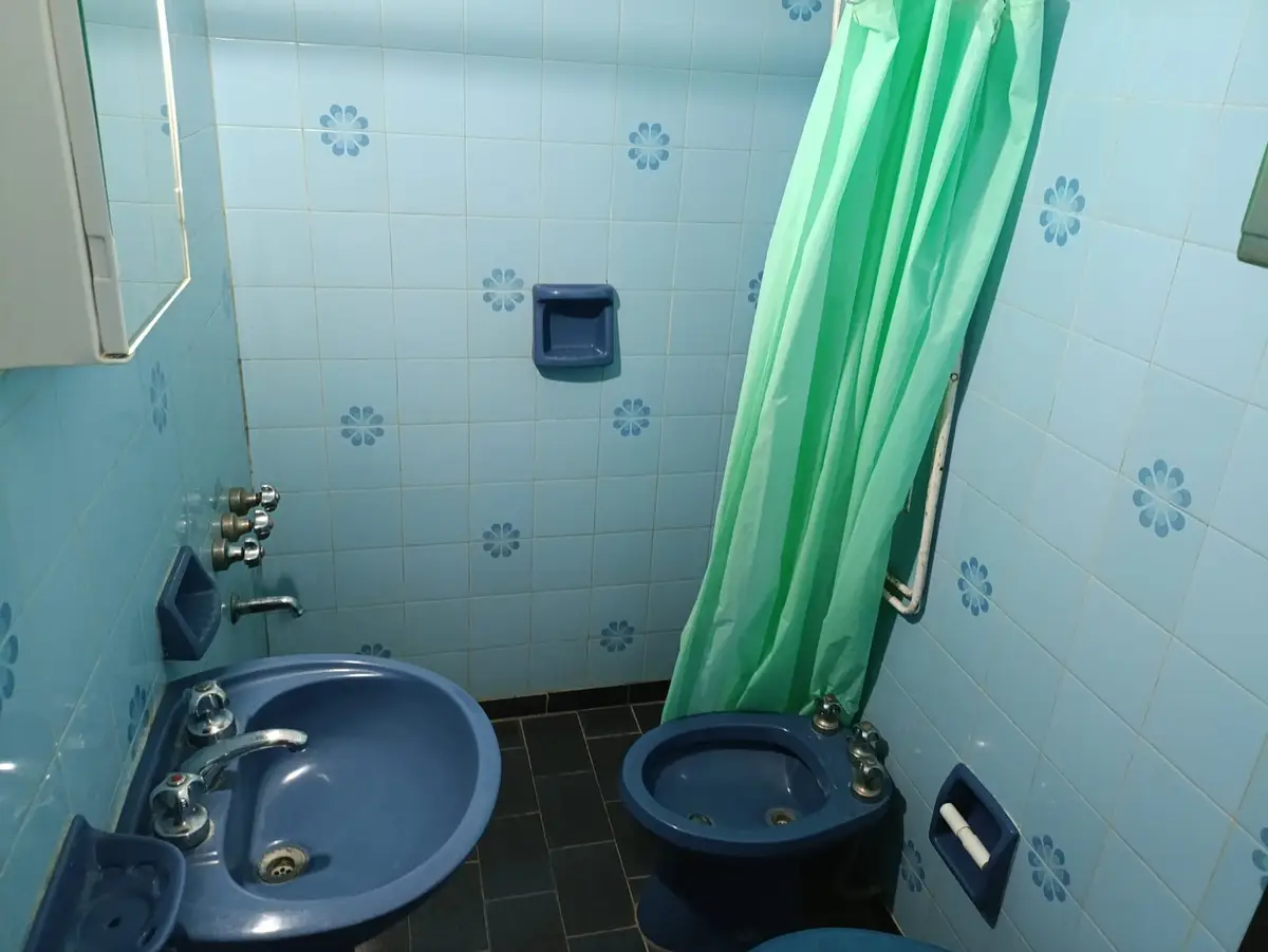 Departamento con patio, parrilla y garaje - Costanera N°1867 - Imagen 7