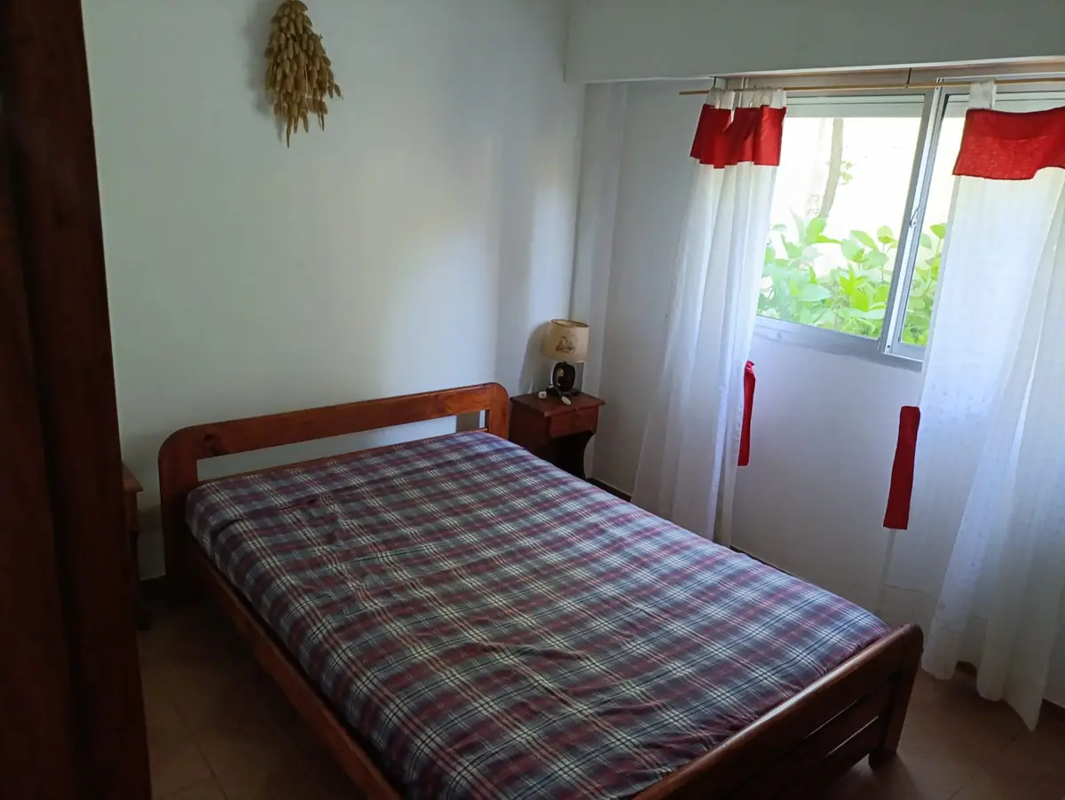 Departamento con patio, parilla y garaje - Costanera 1867 - Imagen 9