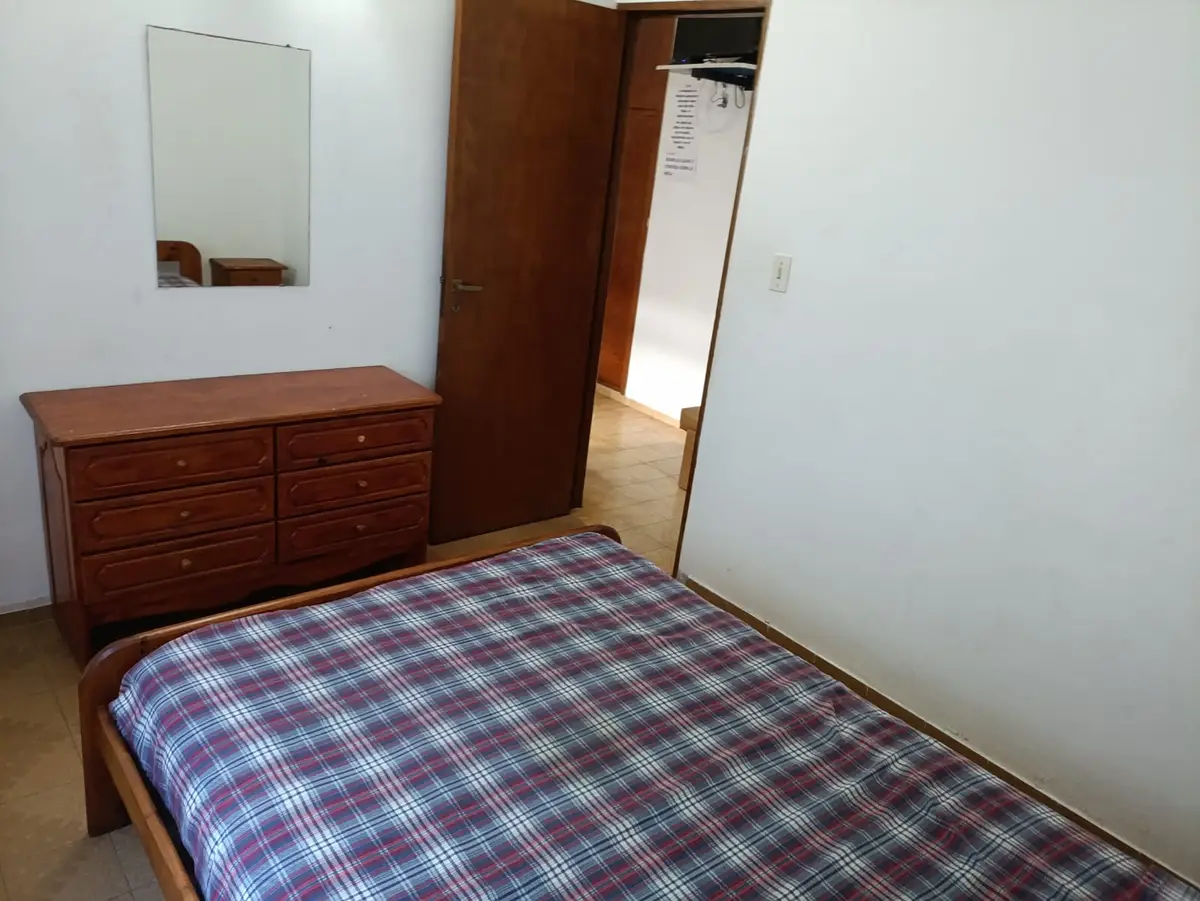 Departamento con patio, parilla y garaje - Costanera 1867 - Imagen 10