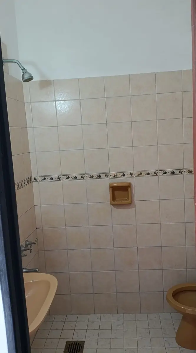 Departamento con parrilla, patio y garje - Costanera 1867 - Imagen 5