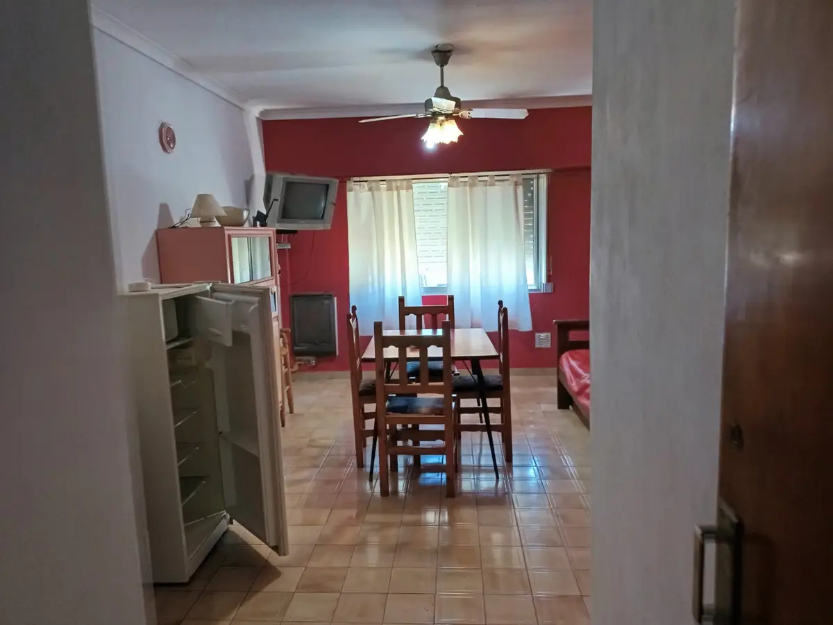 Departamento cómodo excelente ubicación – Calle 5 n°1650, Santa Teresita