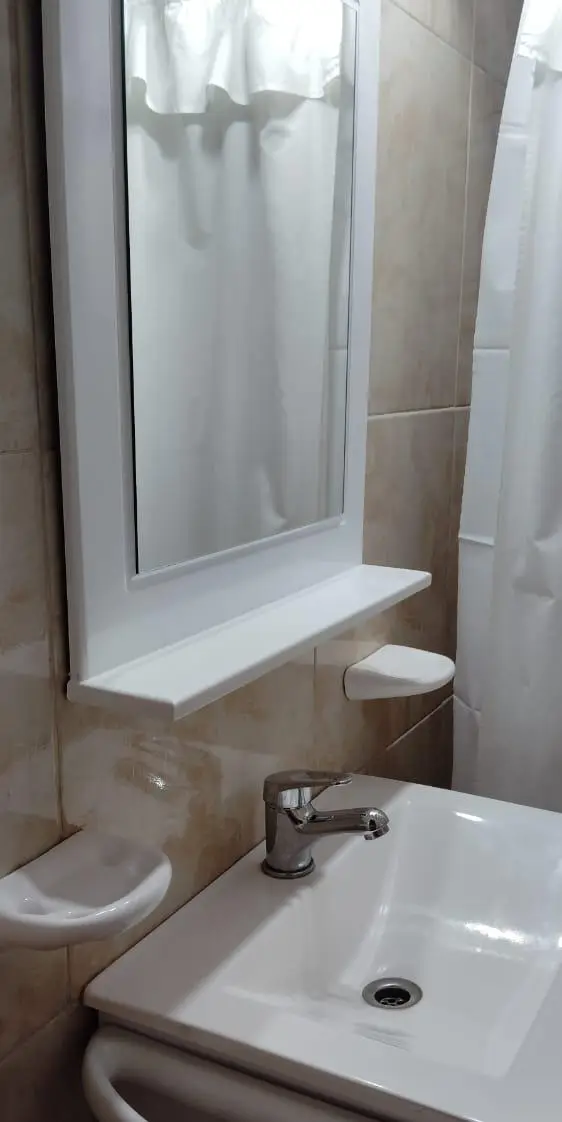 Hermosa casa con patio - Imagen 17