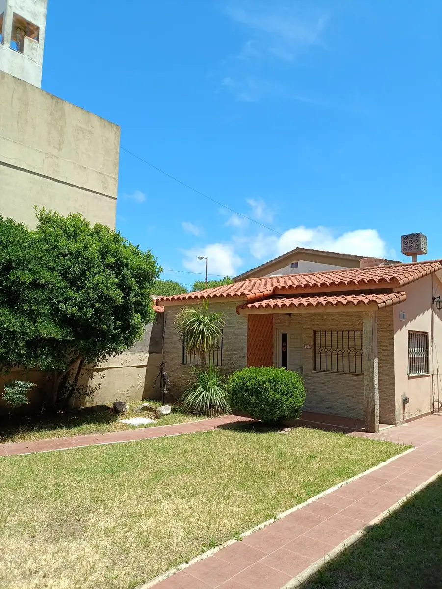 Hermosa casa con patio - Imagen 5