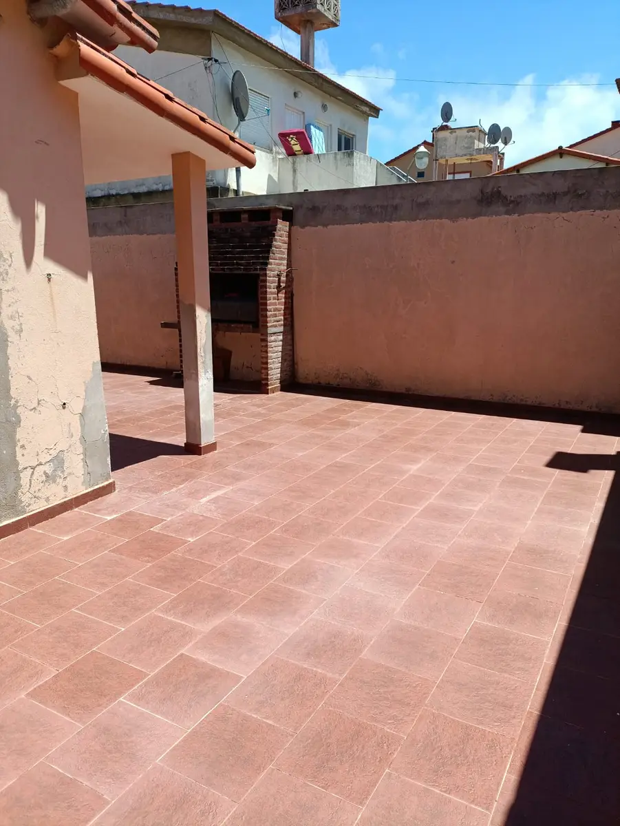 Hermosa casa con patio - Imagen 16