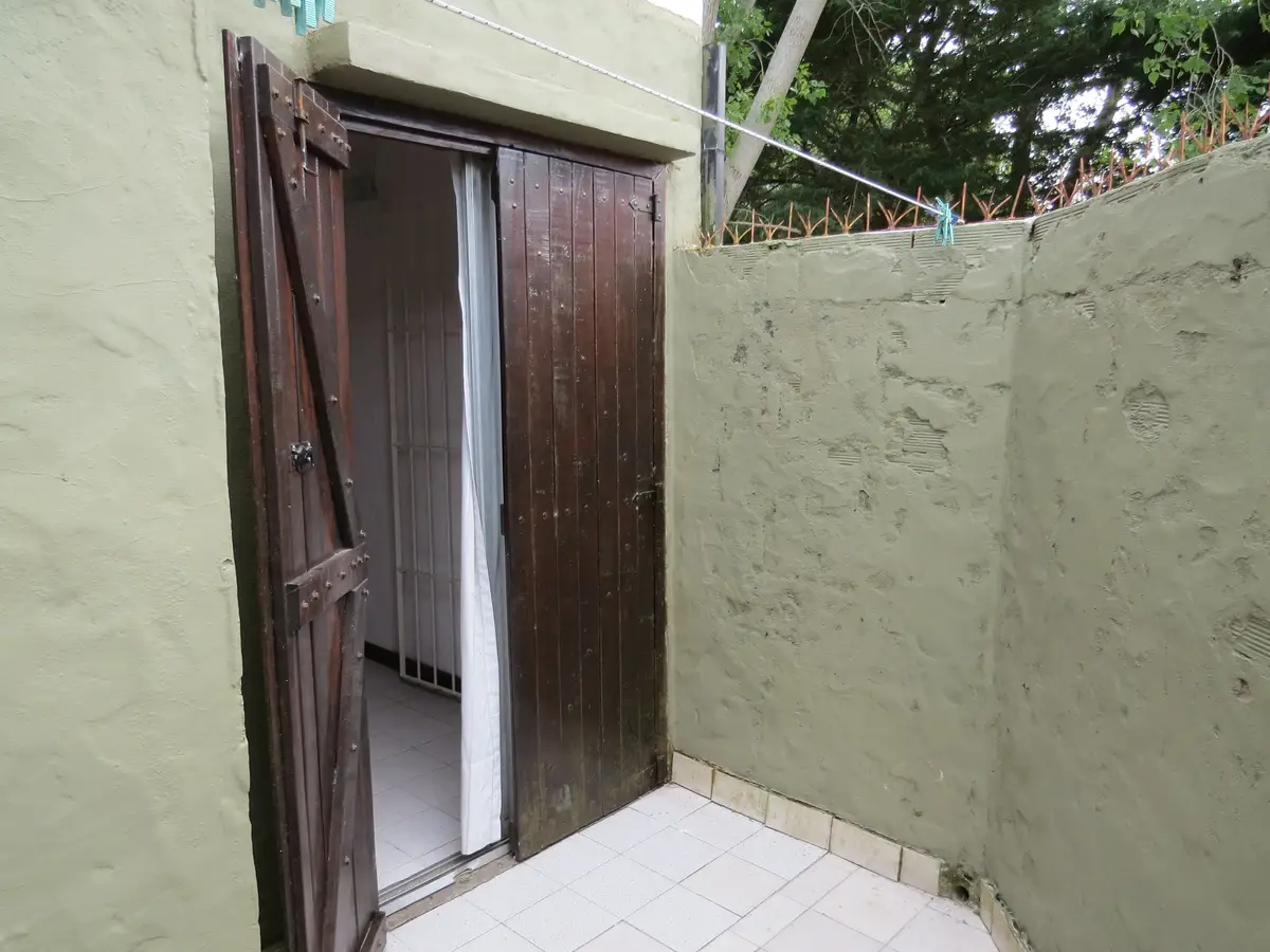 Dúplex con patio y terraza – Calle 28 Nº 530, Las Toninas - Imagen 15