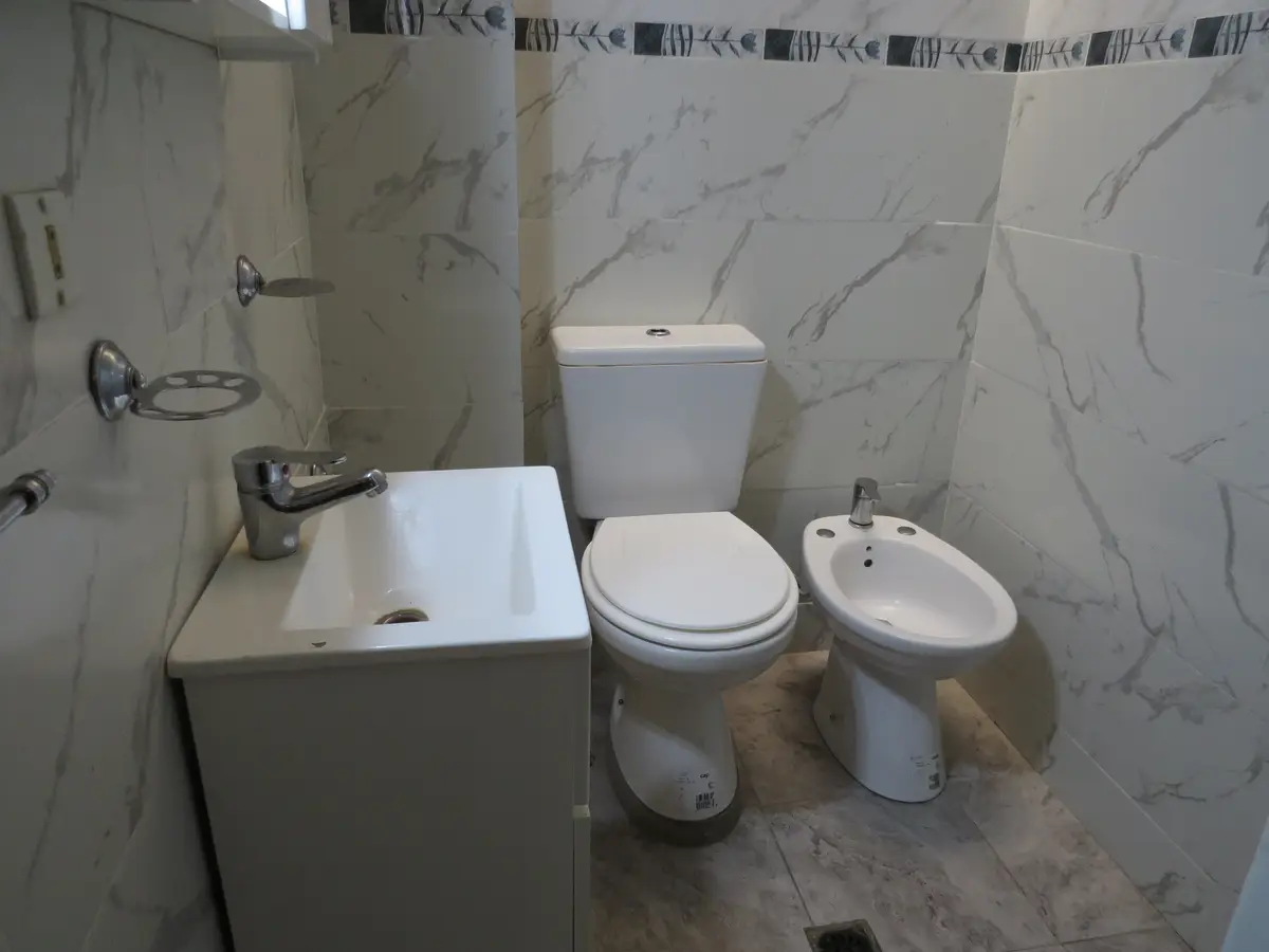 Casa con patio y parrilla – Calle 5 Nº 1198, Las Toninas - Imagen 5