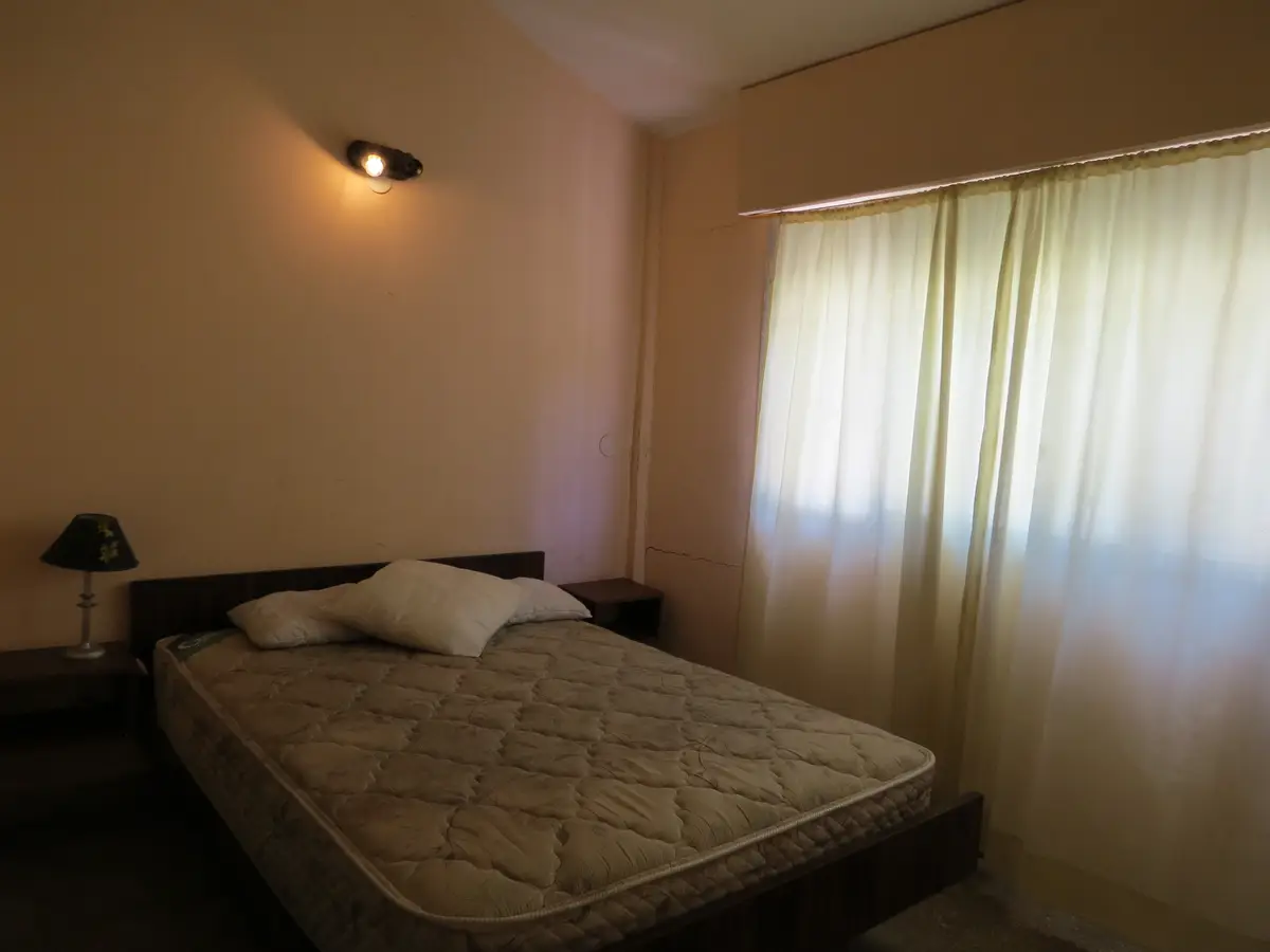 Casa con Cochera y Amplio Terreno – Calle 44 N° 970, Las Toninas - Imagen 4