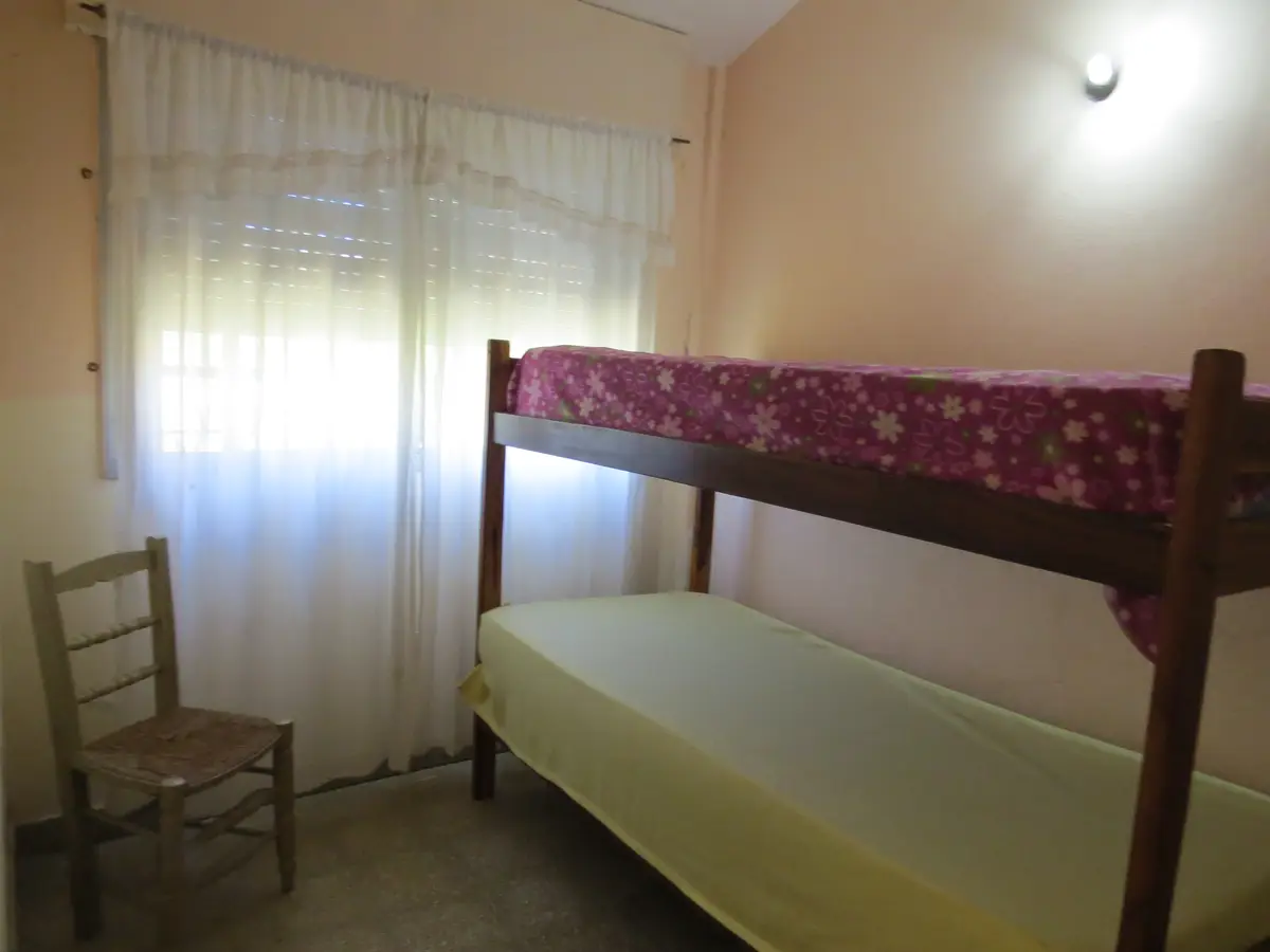 Casa con Cochera y Amplio Terreno – Calle 44 N° 970, Las Toninas - Imagen 6