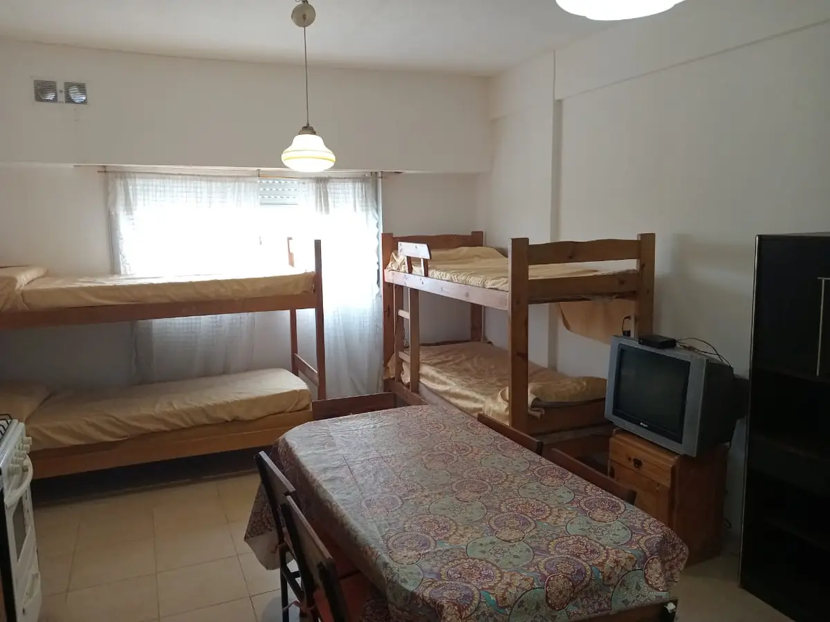 OPORTUNIDAD!! DEPARTAMENTO 2 AMB. AL FRENTE VISTA AL MAR A 30 Mts. DE LA PLAYA!