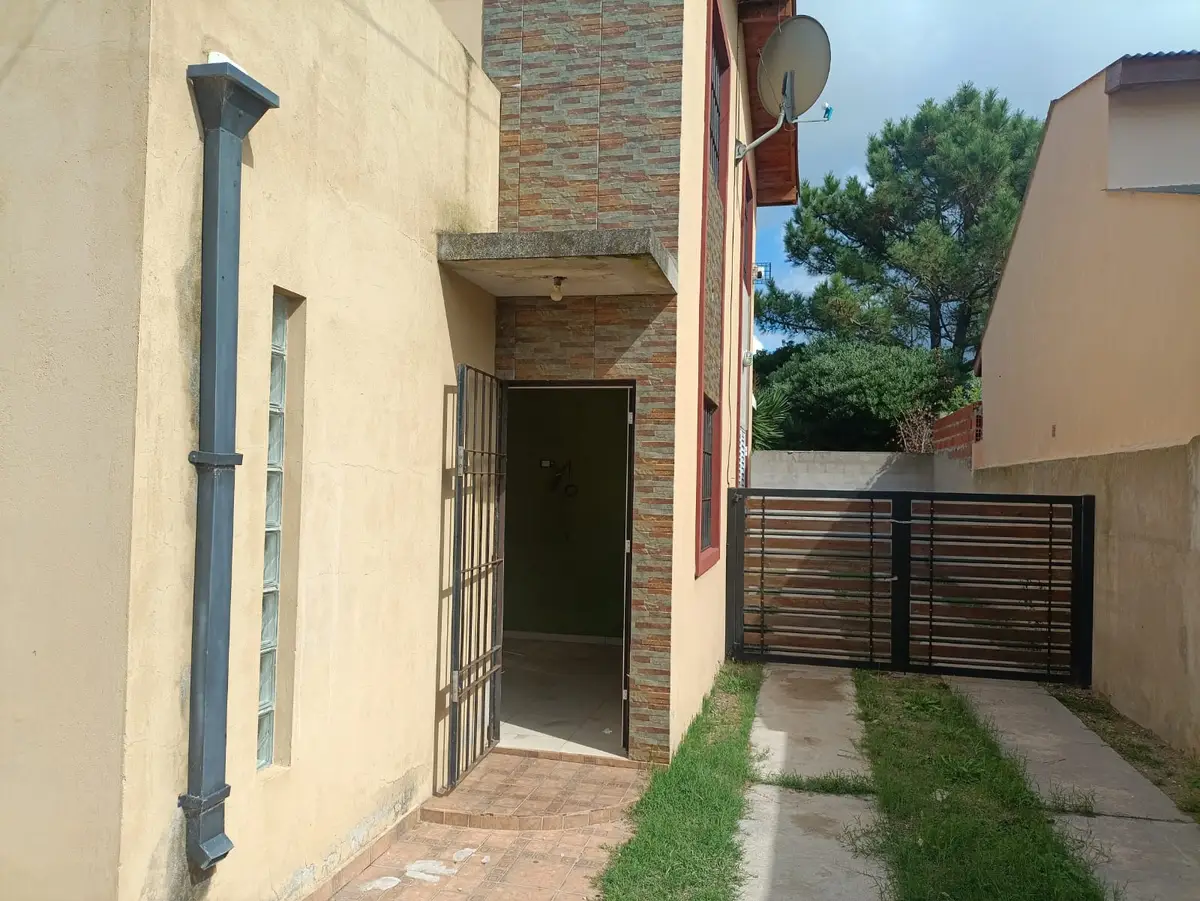 Dúplex en PH con patio y parrilla – Complejo, Mar del Tuyú - Imagen 7