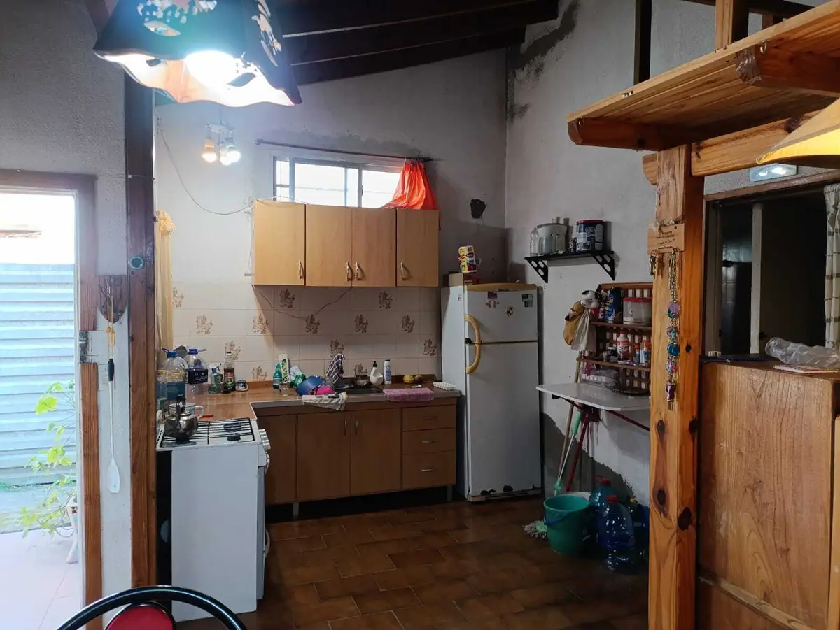 Oportunidad! Casa + departamento - Imagen 9