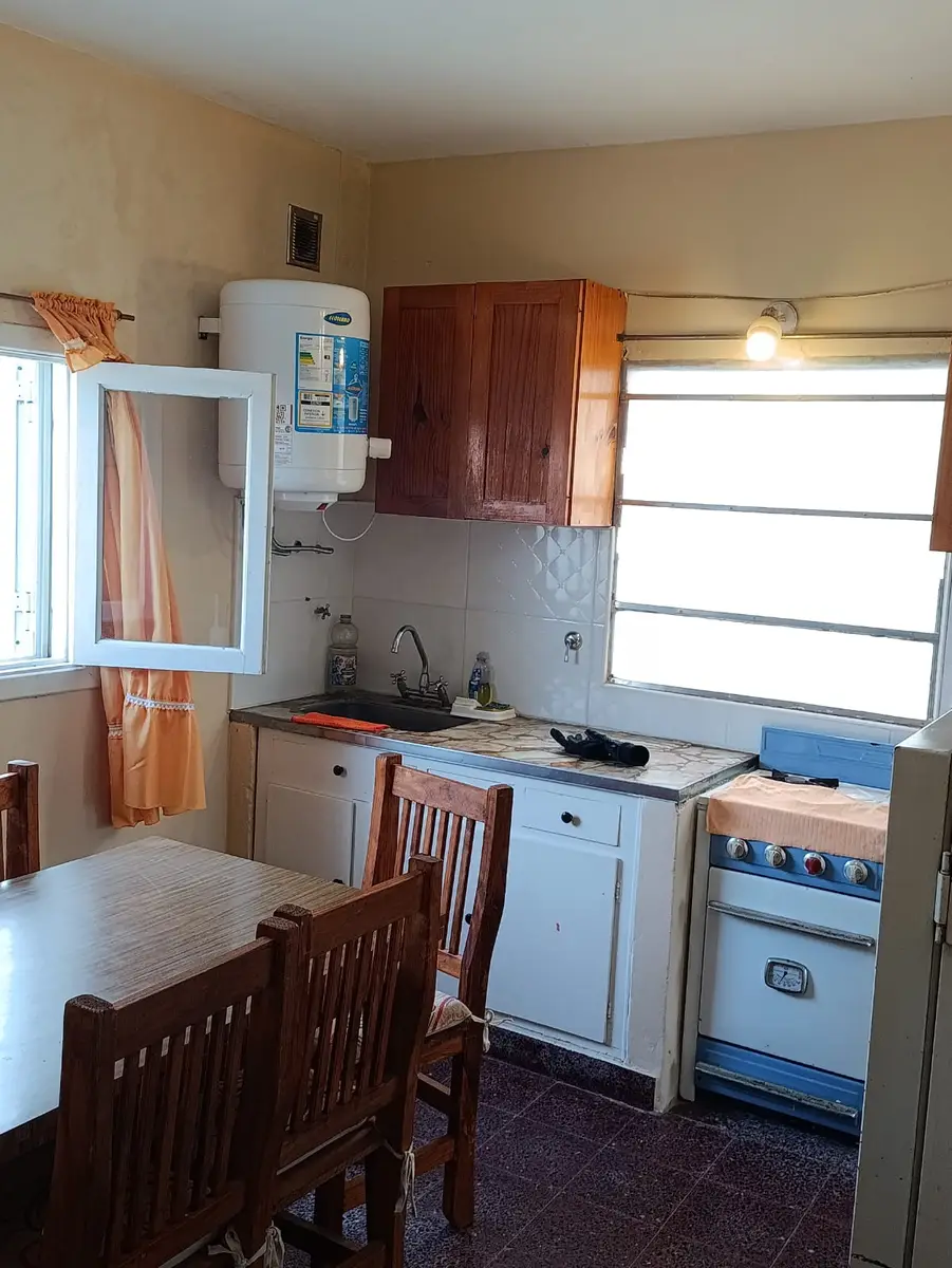 Departamento en Excelente Estado y Cercano al Mar – Calle 35 N° 275, Santa Teresita - Imagen 3
