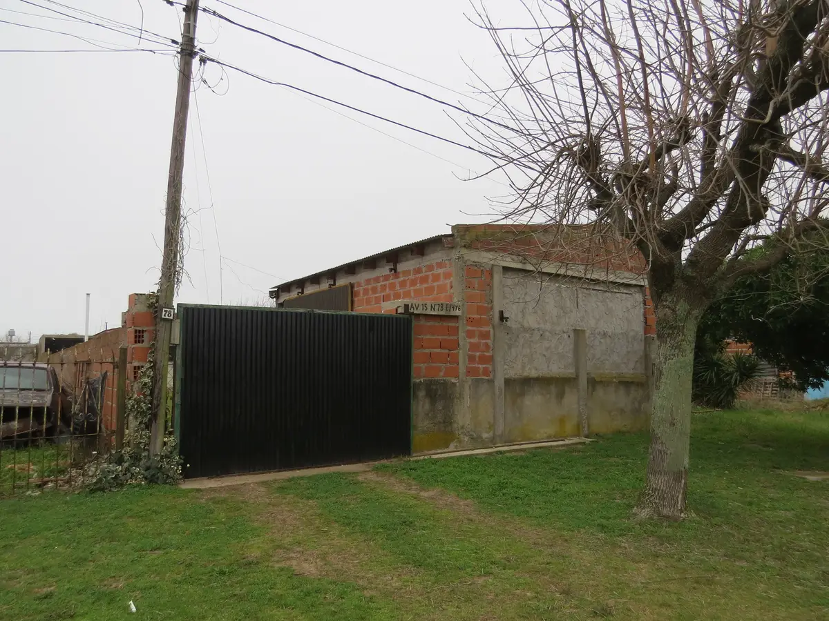 Complejo con Casa + Departamento + Galpón – Calle 15 N° 78, Las Toninas - Imagen 2