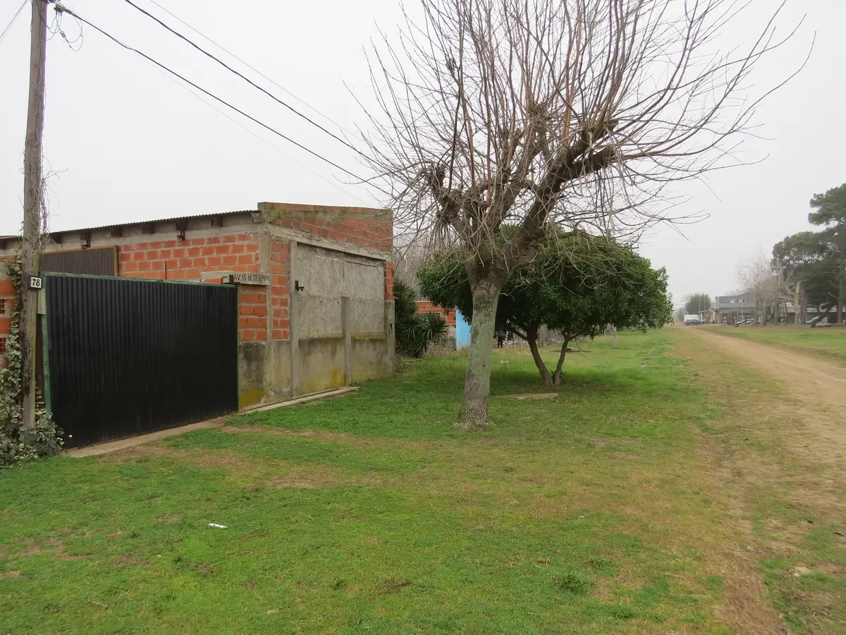 Complejo con Casa + Departamento + Galpón – Calle 15 N° 78, Las Toninas - Imagen 3