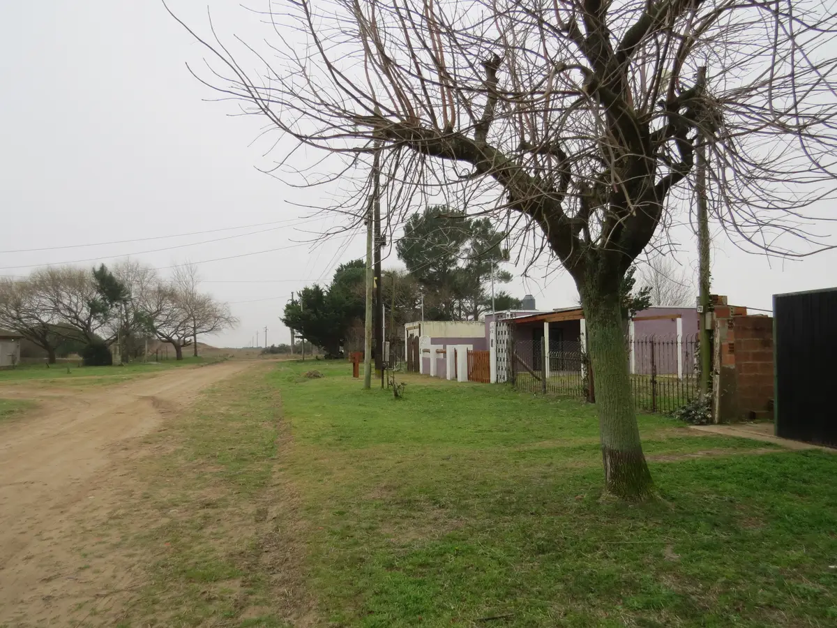 Complejo con Casa + Departamento + Galpón – Calle 15 N° 78, Las Toninas - Imagen 4