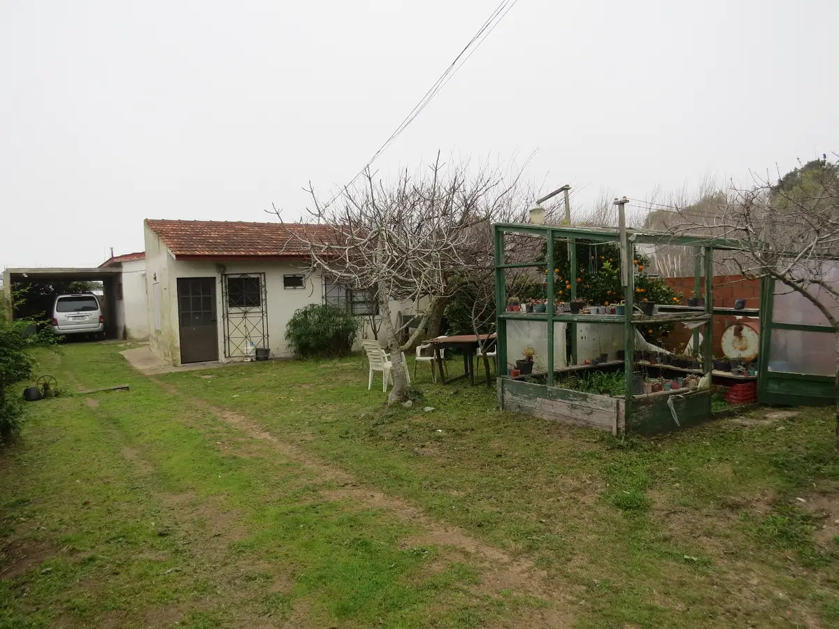 Complejo con Casa + Departamento + Galpón – Calle 15 N° 78, Las Toninas