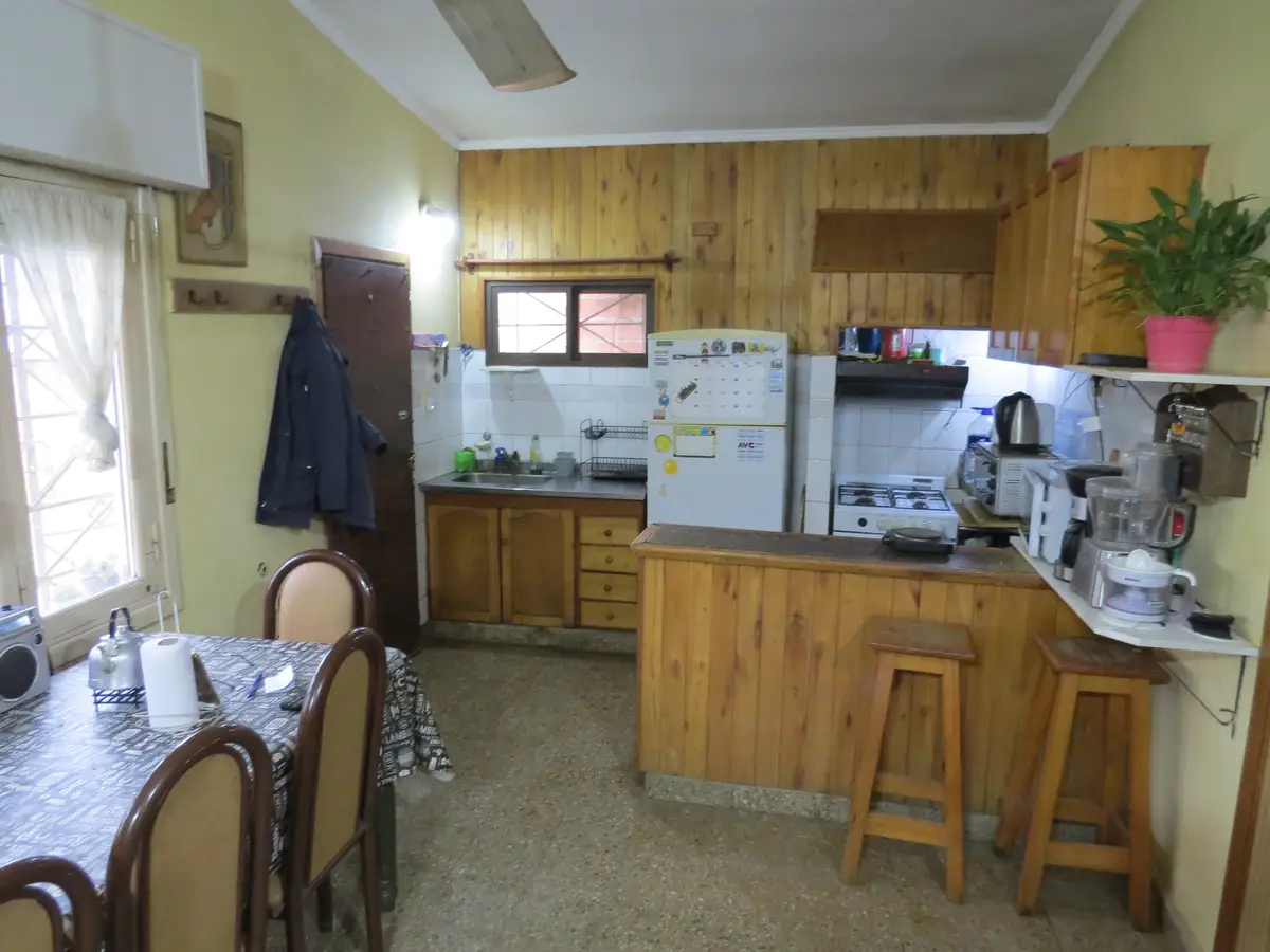 Complejo con Casa + Departamento + Galpón – Calle 15 N° 78, Las Toninas - Imagen 4