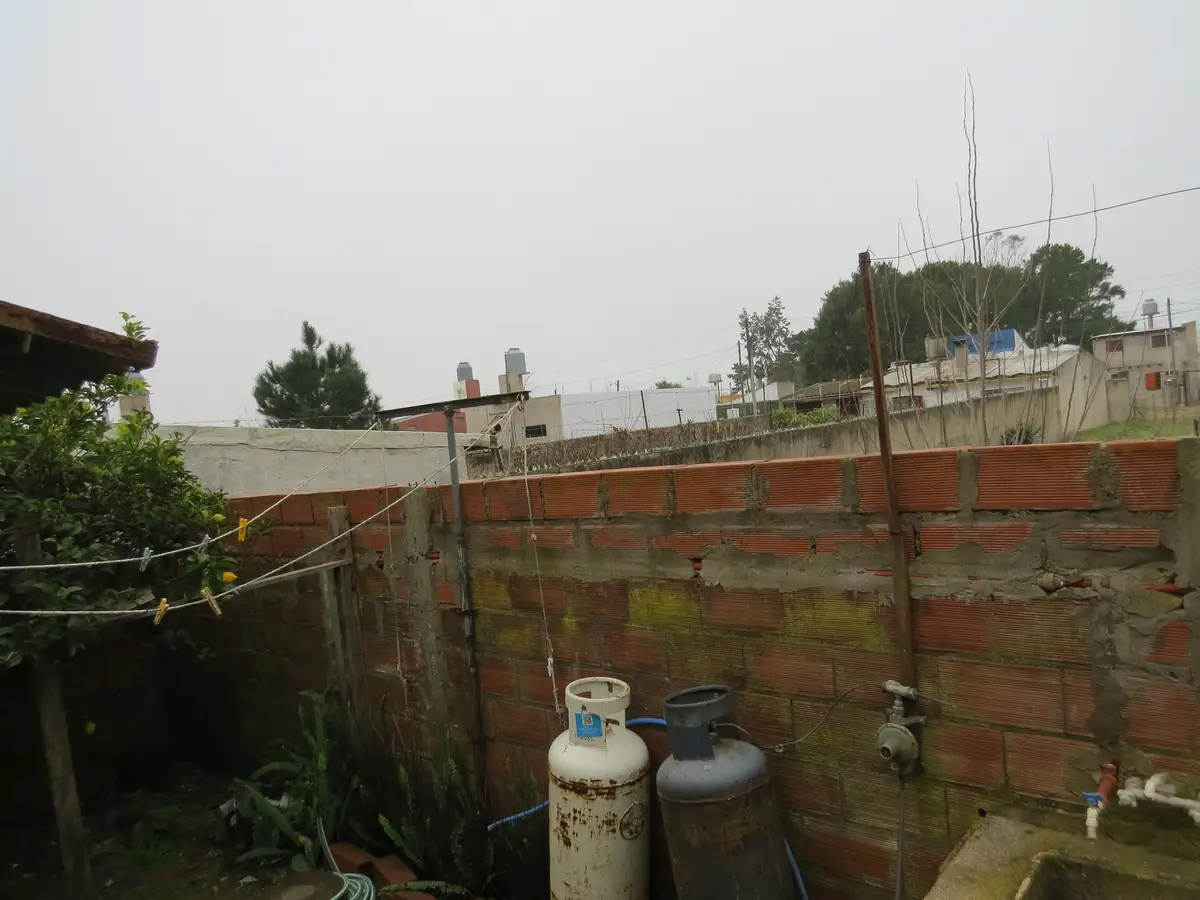 Complejo con Casa + Departamento + Galpón – Calle 15 N° 78, Las Toninas - Imagen 4