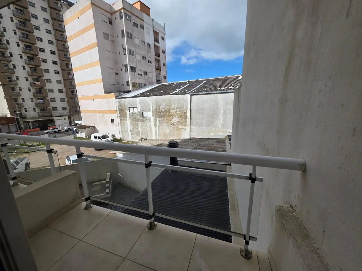 Monoambiente con Balcón y Quincho – Calle 3 e/ 41 y 42, Santa Teresita - Imagen 4