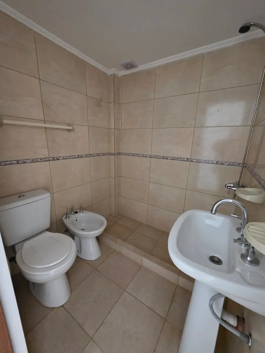 Monoambiente con Balcón y Quincho – Calle 3 e/ 41 y 42, Santa Teresita - Imagen 6