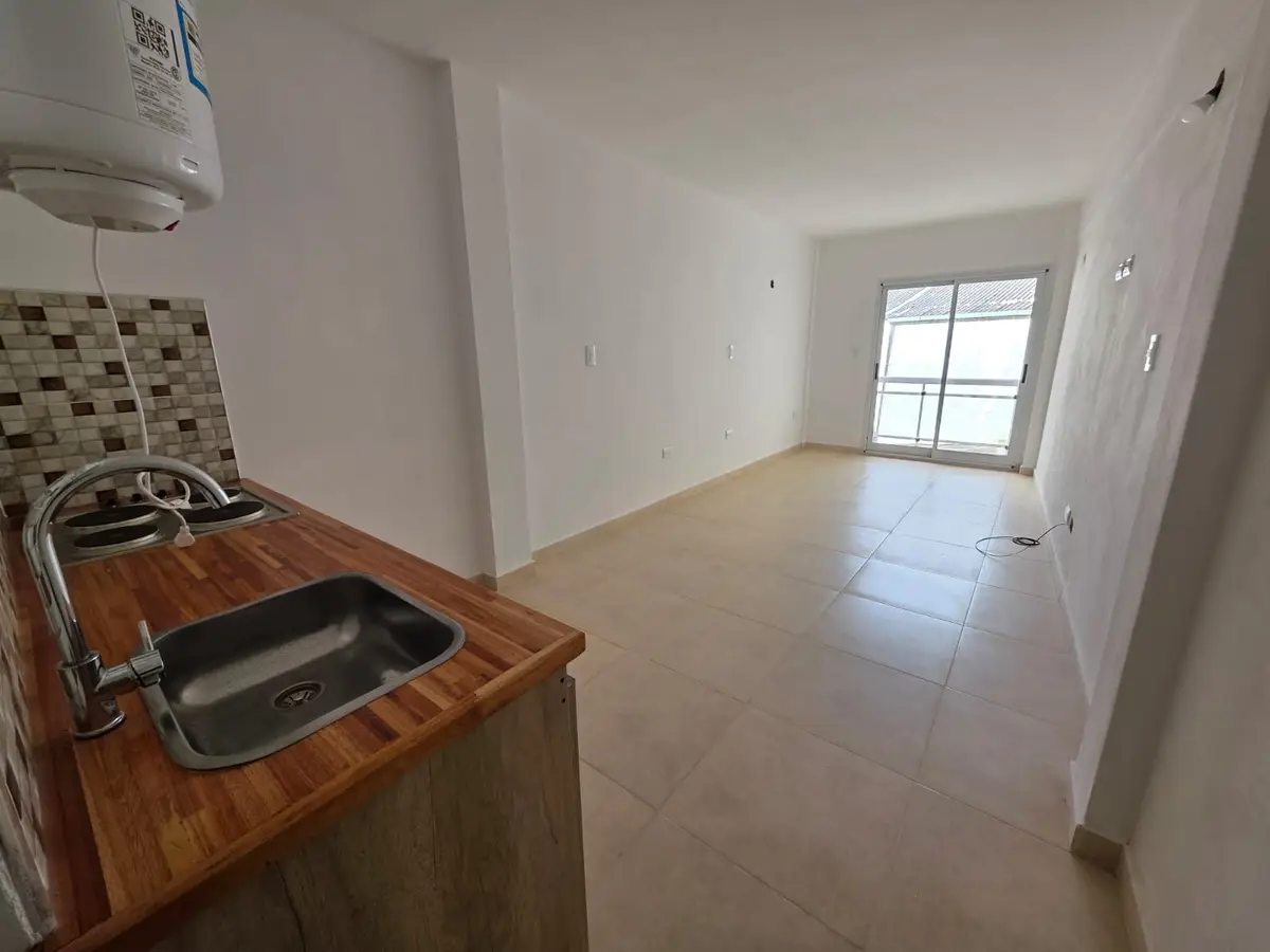 Monoambiente con Balcón y Quincho – Calle 3 e/ 41 y 42, Santa Teresita - Imagen 7