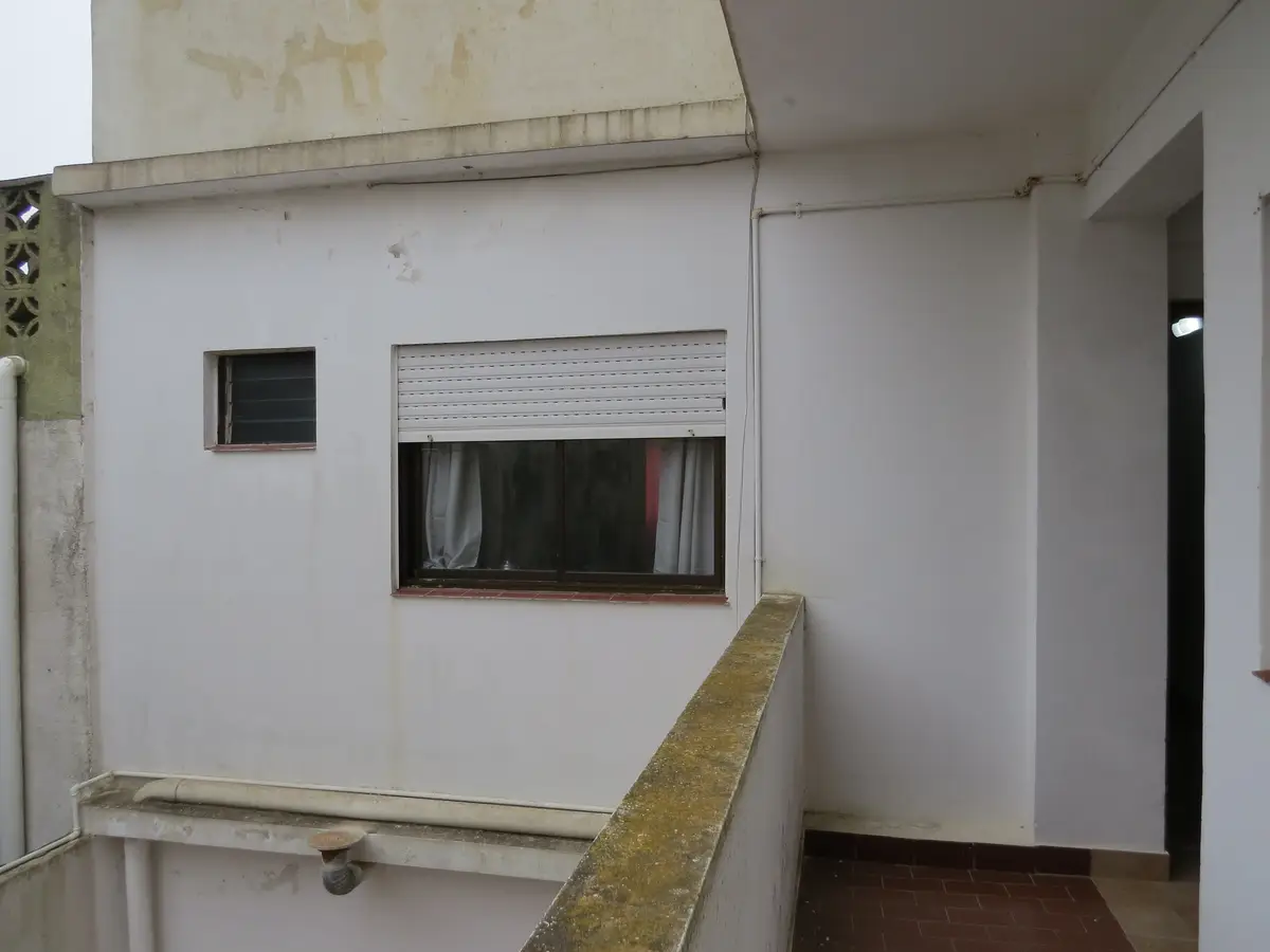 Excelente Ubicación a Pasos del Mar con Vista al Mar – 3 Ambientes - Imagen 1