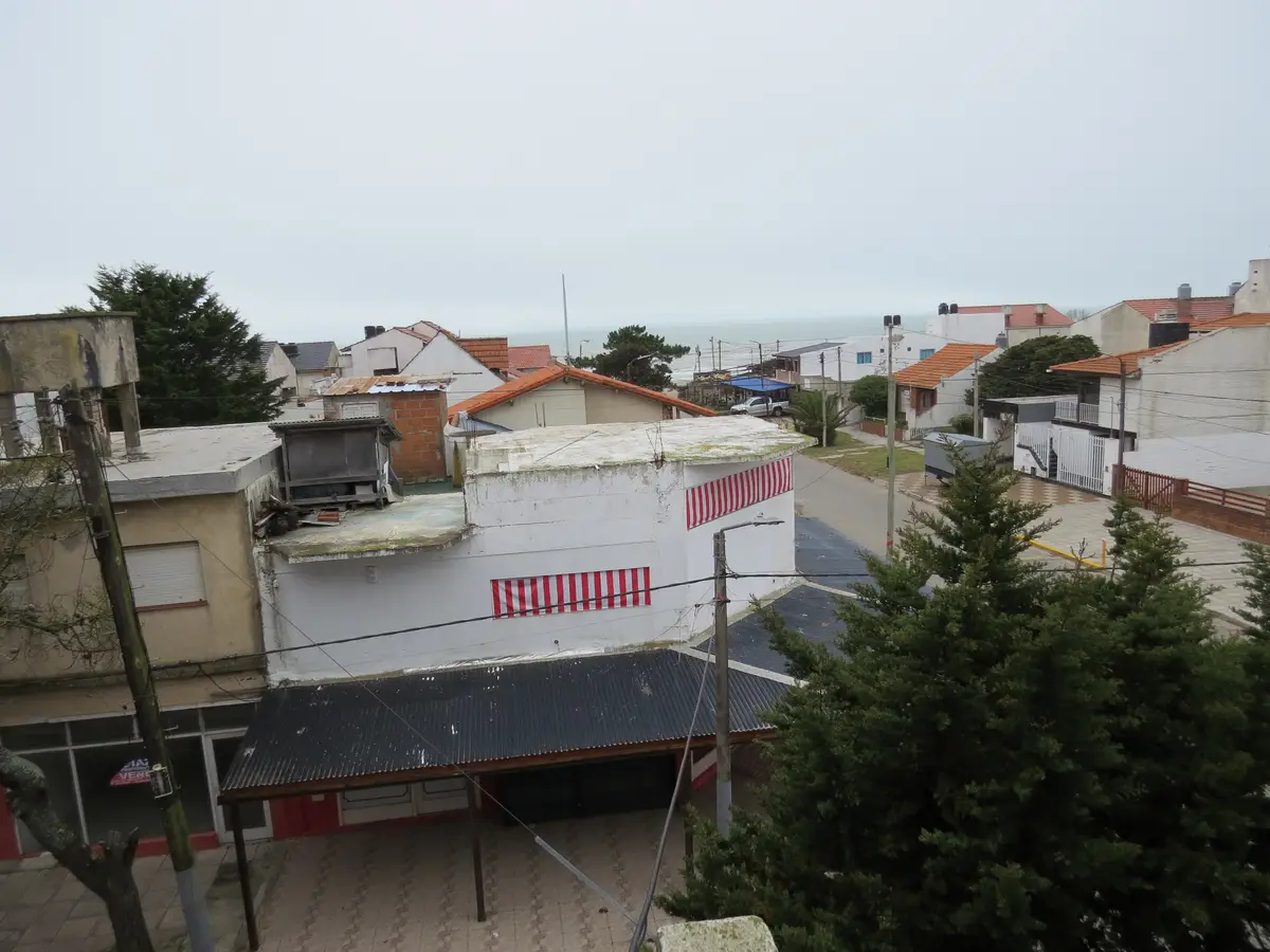 Excelente Ubicación a Pasos del Mar con Vista al Mar – 3 Ambientes - Imagen 10