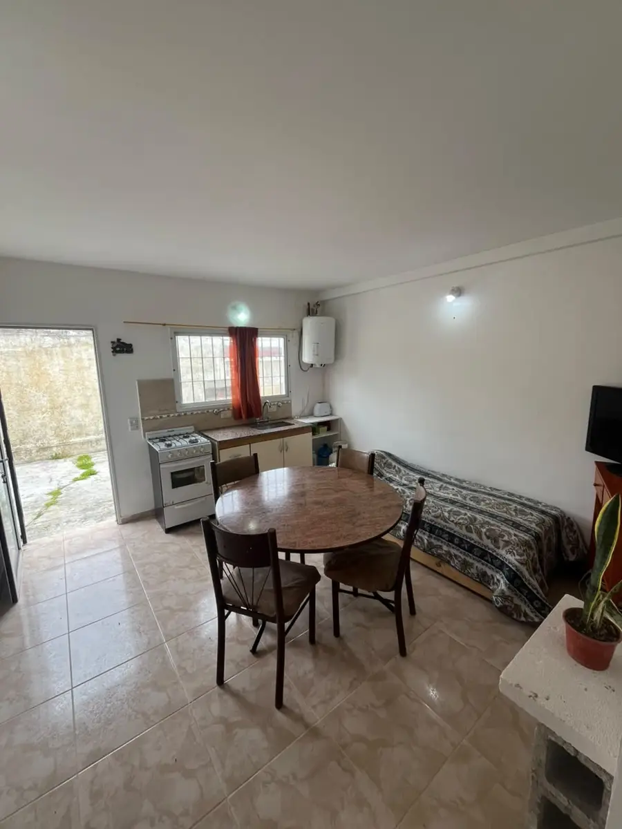 Departamento 2 Ambientes con Patio y Parrilla - Mar del Tuyu - Imagen 1