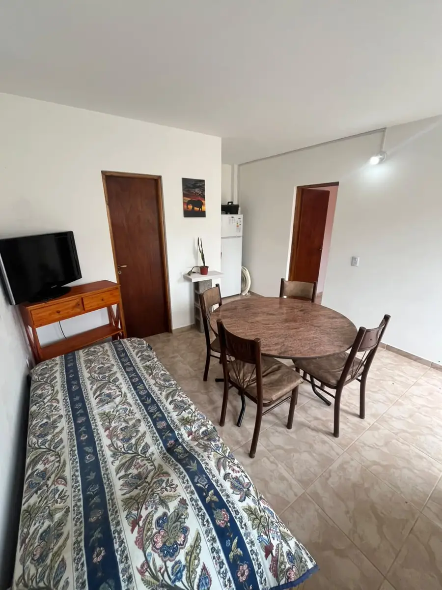 Departamento 2 Ambientes con Patio y Parrilla - Mar del Tuyu - Imagen 4