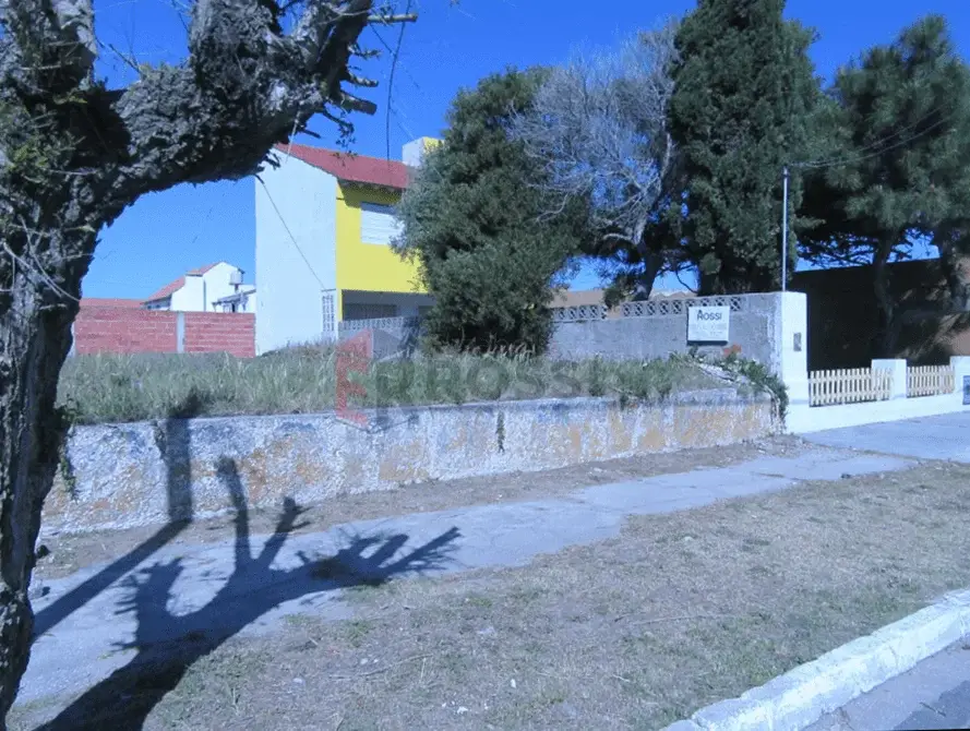 ¡Nuevo Valor! Lote a Metros del Mar – Calle 1 e/44 y 46, Las Toninas